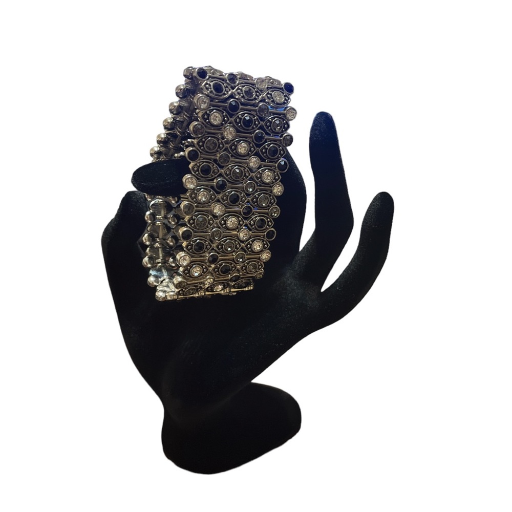 Premier Designs Stretchy Silver Toned Rhinestone Bracelet